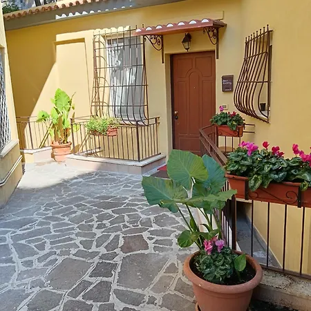 Holiday home Alfieri Holiday *